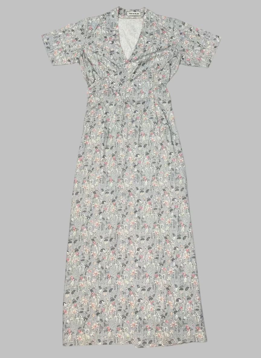 Traditional Tibetan Girl Chupa (Dress)