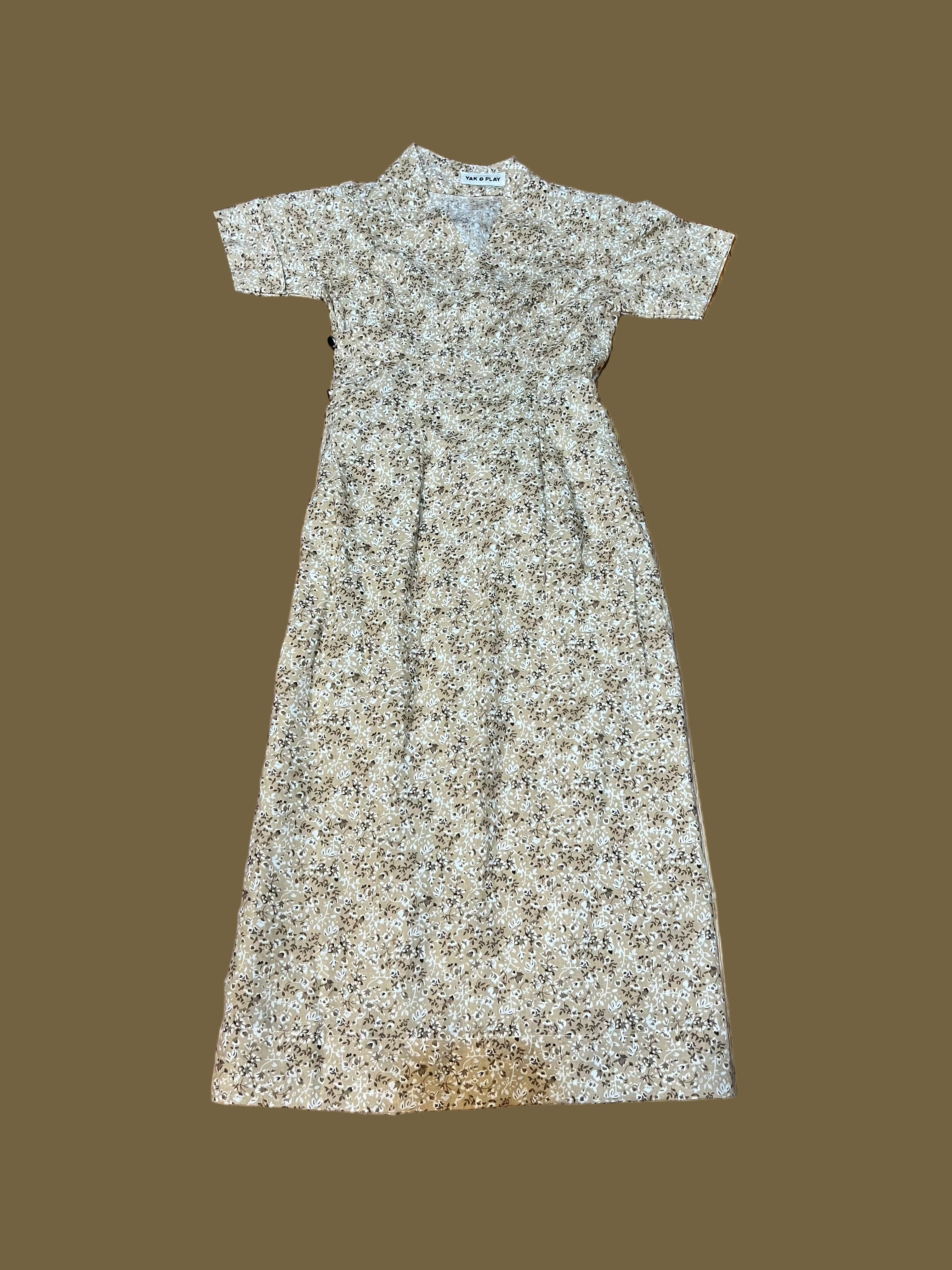 Traditional Tibetan Girl Chupa (Dress)